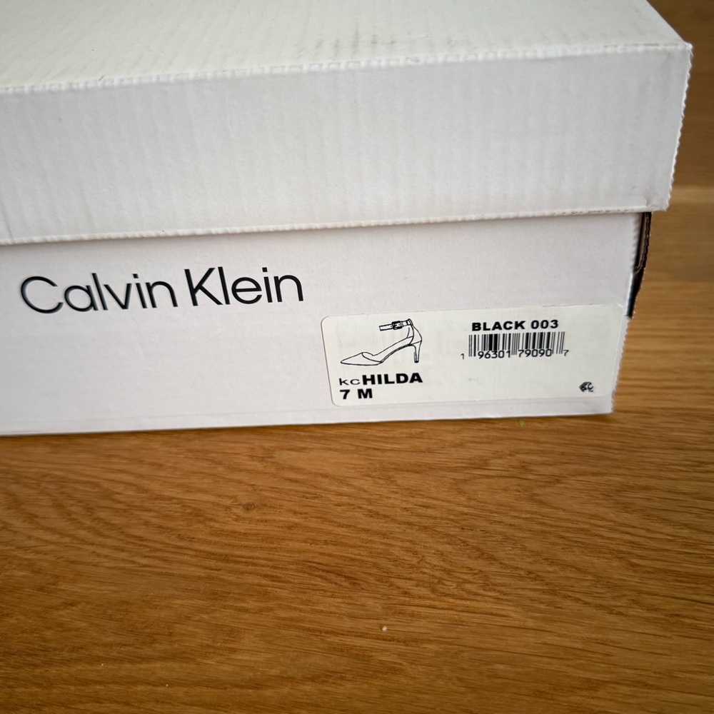 Calvin Klein Hilda Stiletto in Black Size 7 - Picture 9 of 9